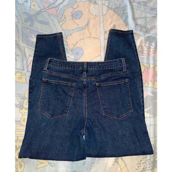 No Boundaries Women's Jeans - Comfortable & Stylish - Picture 5 of 5